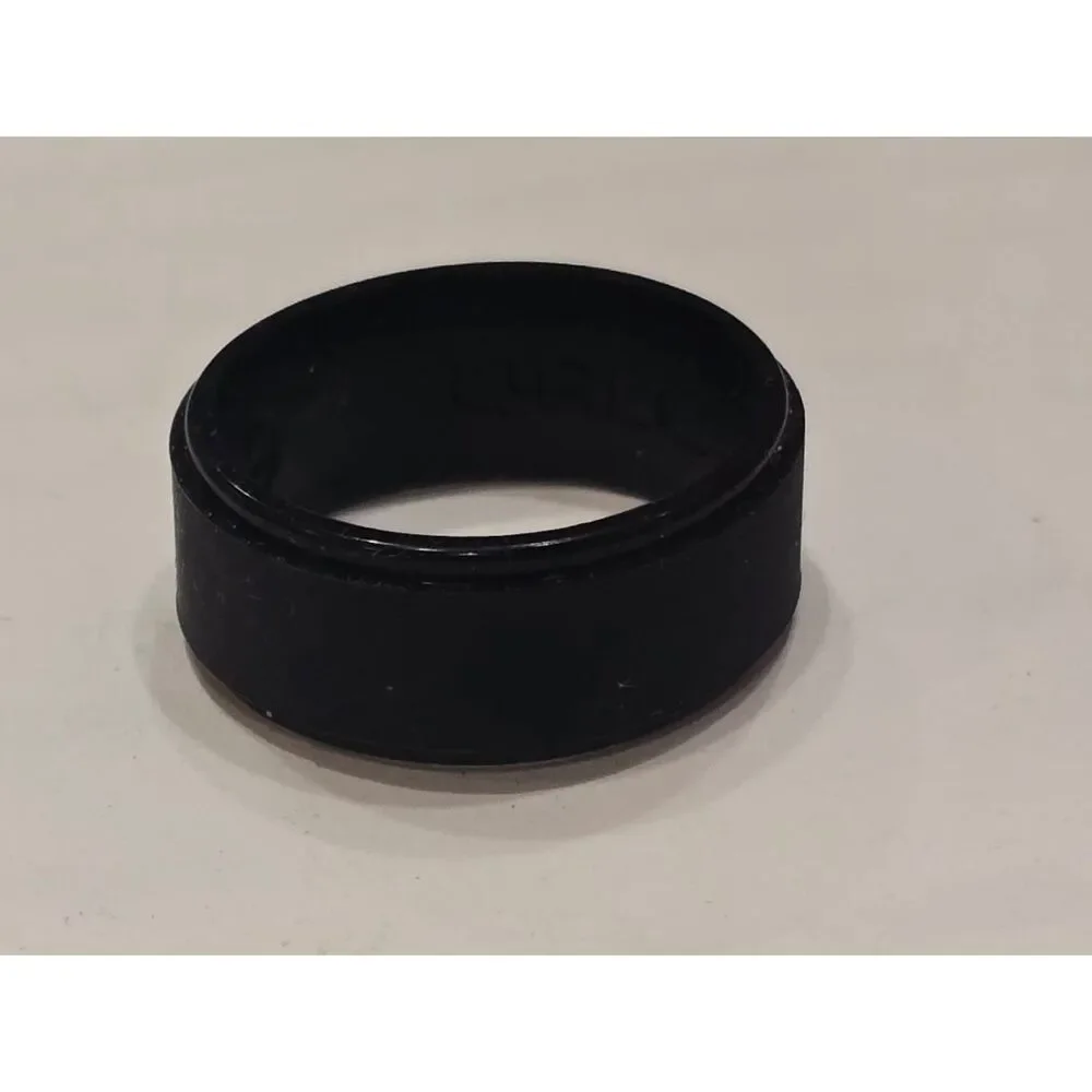 Qalo‎ Engravsble Black Silicone Band